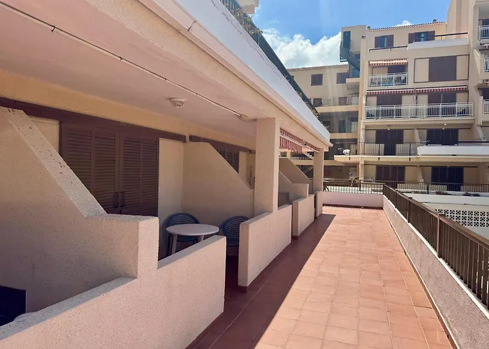 Golden Mile Getaway - Americas Tenerife 아파트